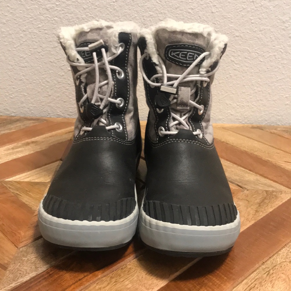 Almost perfect keen kids snow boots